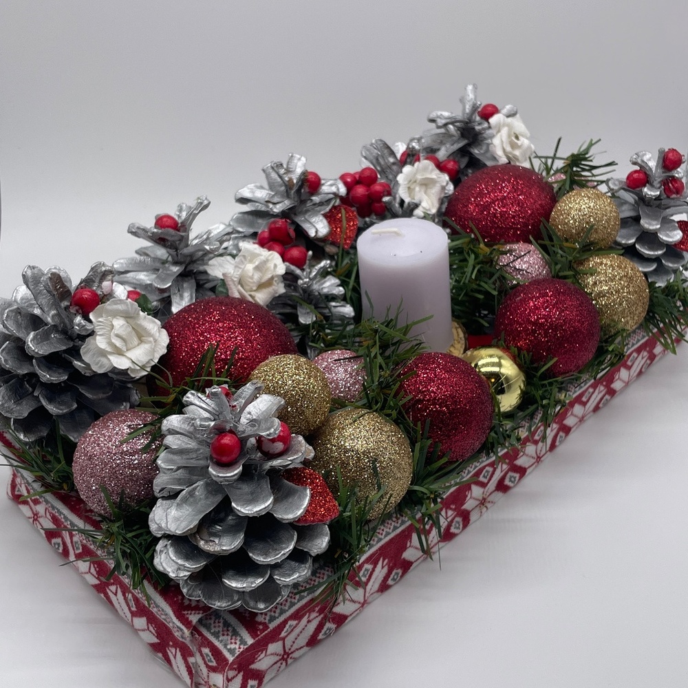Christmas Centerpiece / Christmas Table Decor